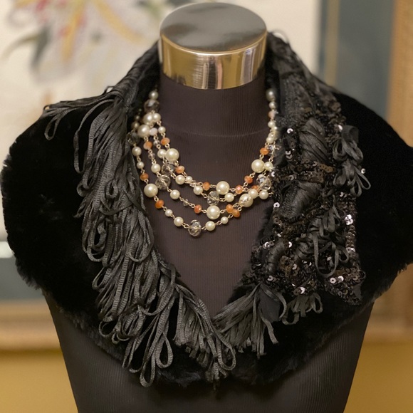 Faux fur collar - Picture 3 of 7